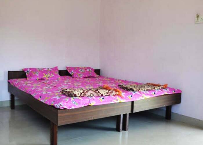 Indira Guest House, Alibaug 4